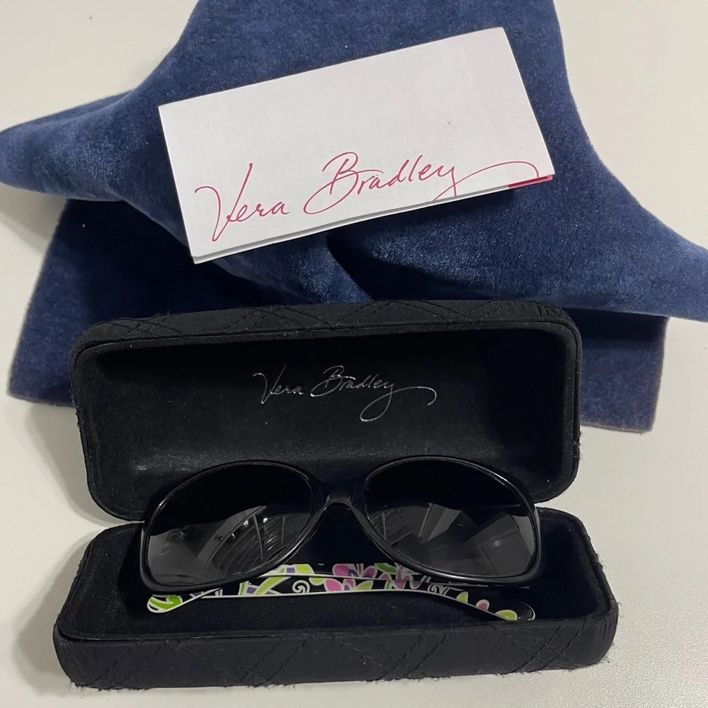 Vera Bradley Women’s Sunglasses - Picture 6 of 6